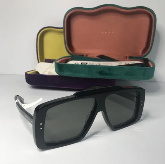 💯 Original Gucci Grey Shield Unisex Sunglasses GG1369S 001 62 .